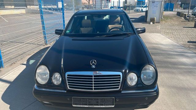 Mercedes-Benz E 430  Avantgarde