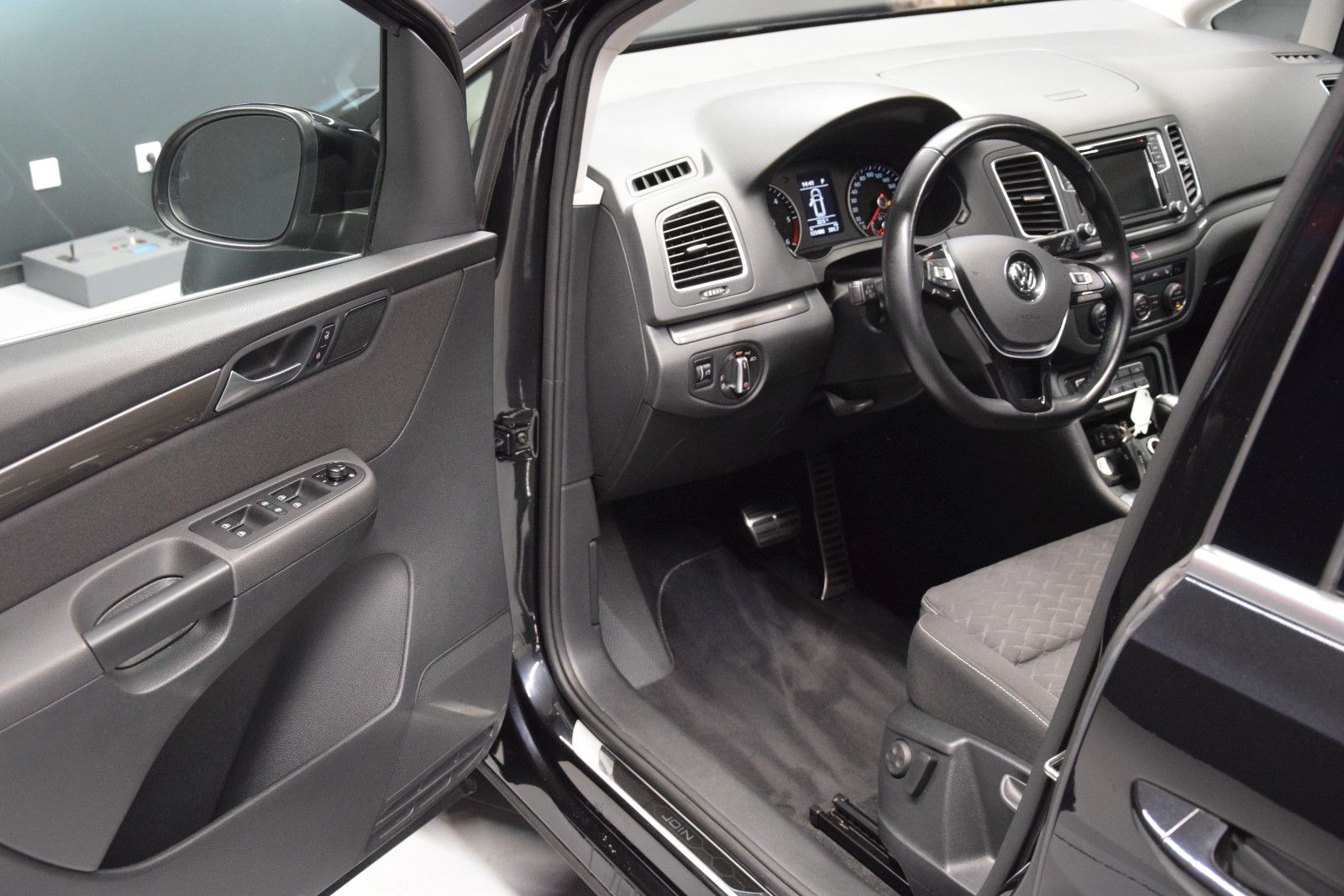 Fahrzeugabbildung Volkswagen Sharan Join Pano ACC Easy-Open Kamera Bi-Xenon