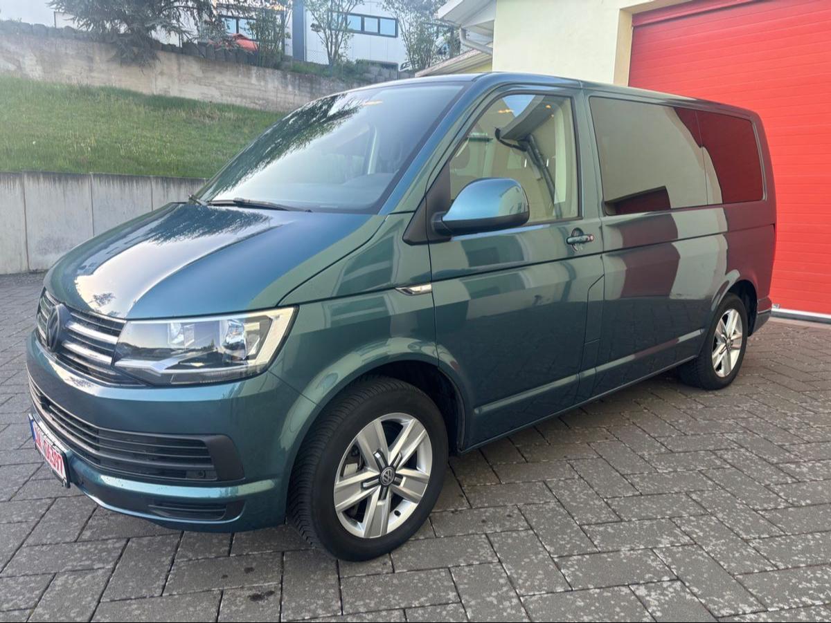 Volkswagen T6 Multivan Comfortline 87TKM 146kw AHK Navi