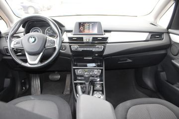BMW 218 - 11