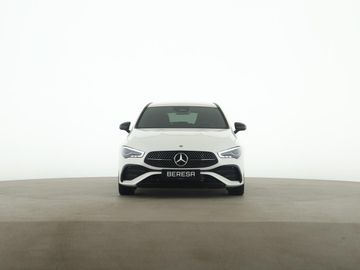 Mercedes CLA 180 Shooting Brake - 3