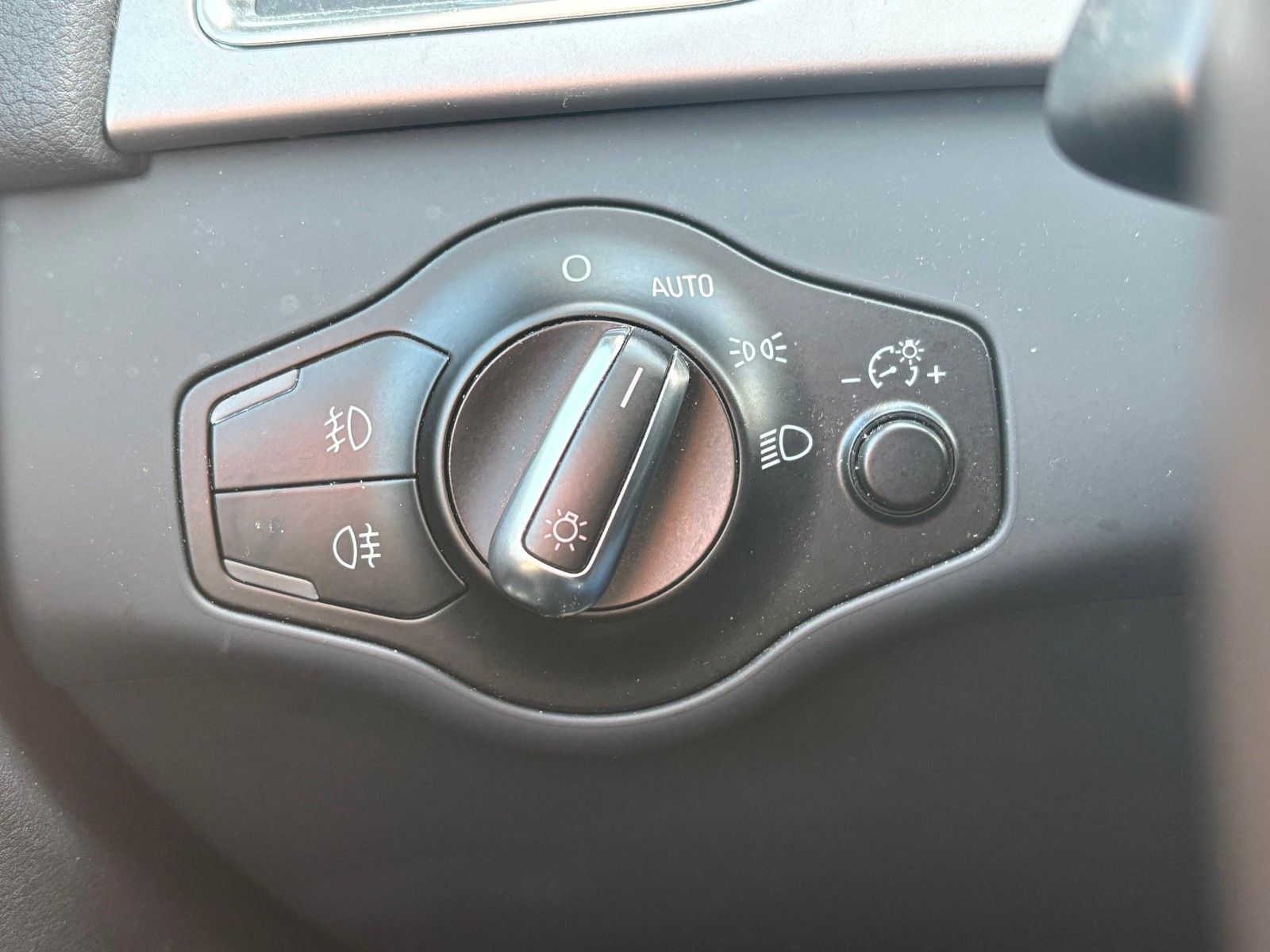 Fahrzeugabbildung Audi A4 3.0TDI Lim. Ambiente Navi Xenon SCHECKHEFT