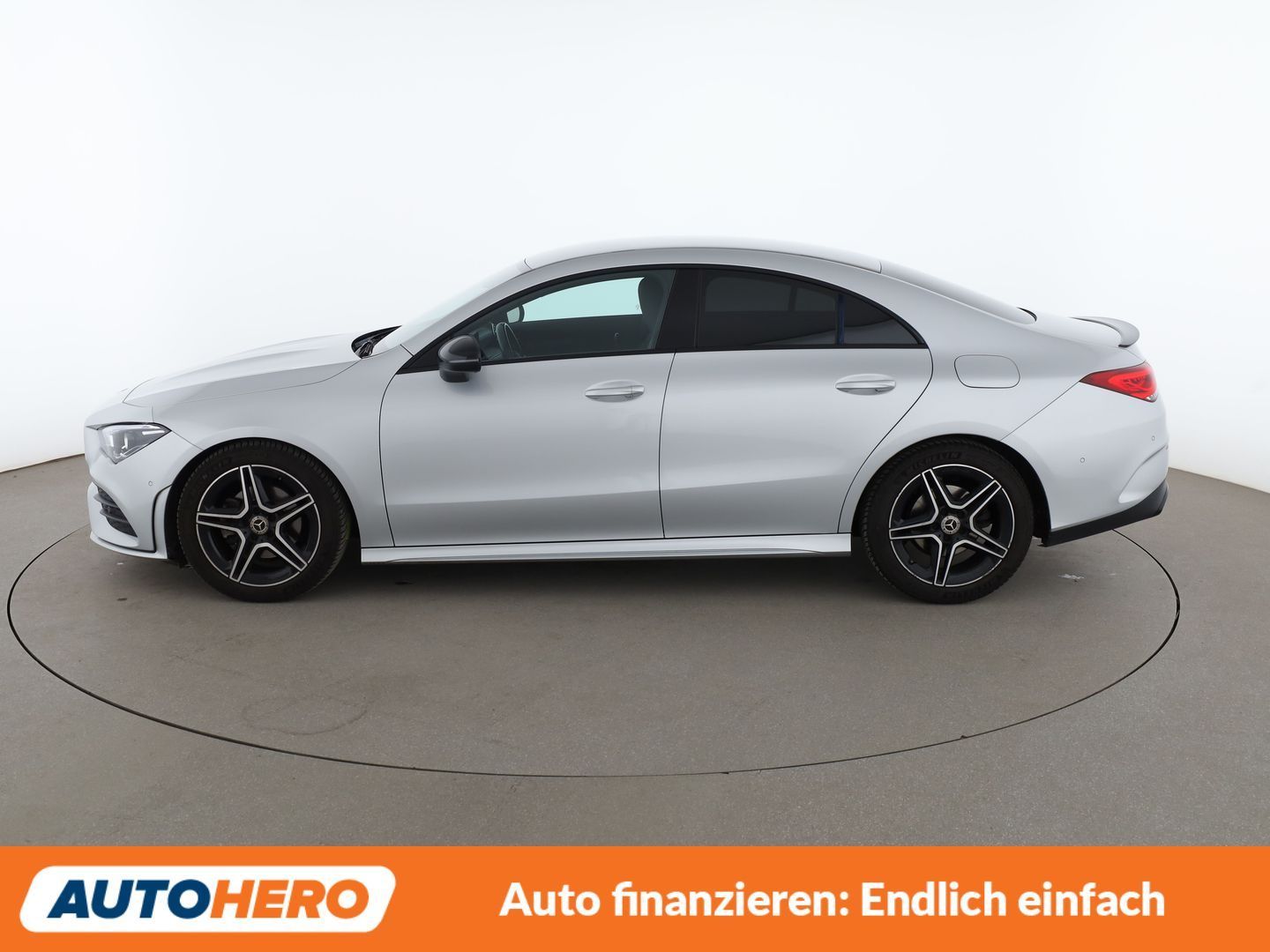 Mercedes-Benz CLA 200 d AMG Line NAVI LED TEMPO PDC SHZ foto 3