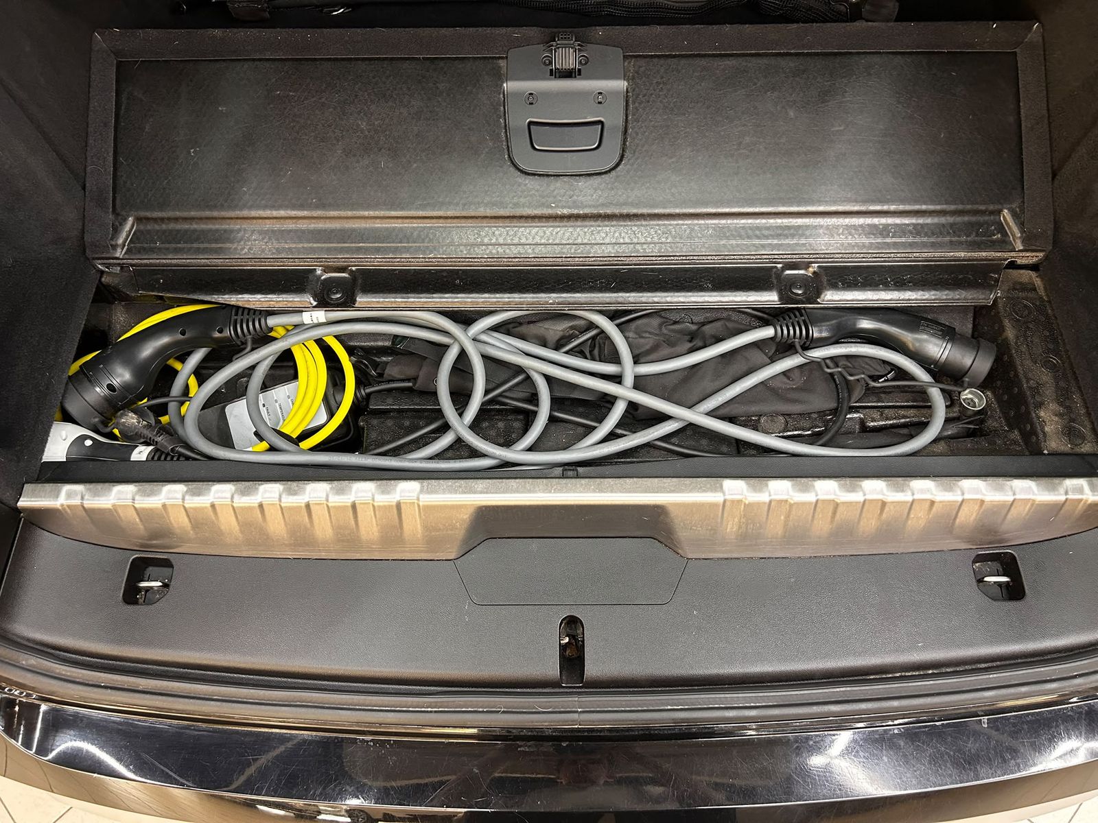 Fahrzeugabbildung BMW X3 30e xDr LED+NAVI+SHZ+KAMERA+HIFI+TEMP+AHK+MF+