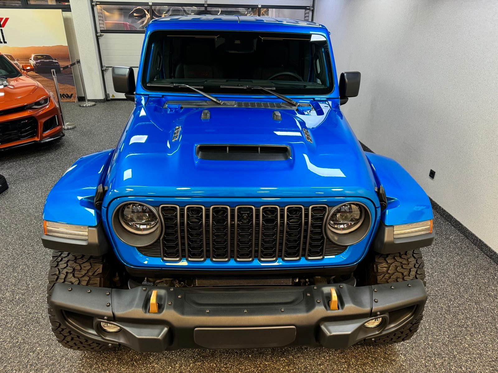 Fahrzeugabbildung Jeep RUBICON 392-6.4L HEMI V8-RECON 35"-STEEL BUMPER