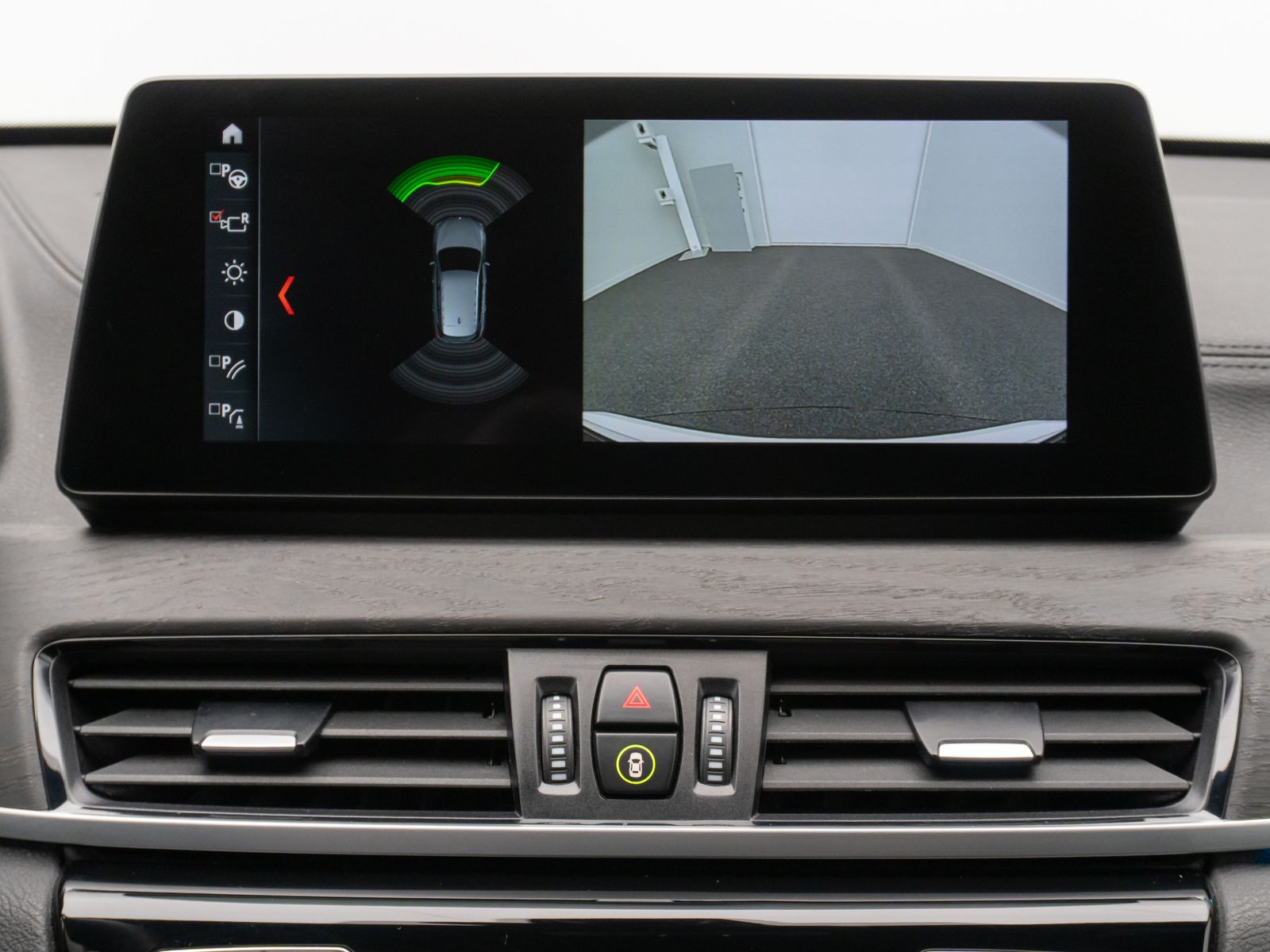 Fahrzeugabbildung BMW X1 xD25e xLine HUD Navi+ HiFi DAB Kamera 19Zoll