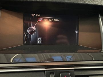 MYAUTOCENTER – Gebraucht- und Jahreswagen mit Werkstattservice in Pfaffenhofen BMW Limousine 520 d *BiXenon*Navi*Schiebedach*