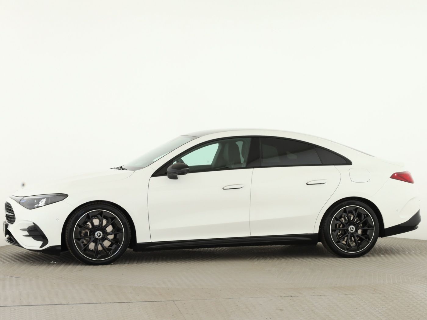 Mercedes-Benz CLA 220 4MATIC AMG Pano AHK Night HUD Burmester foto 7