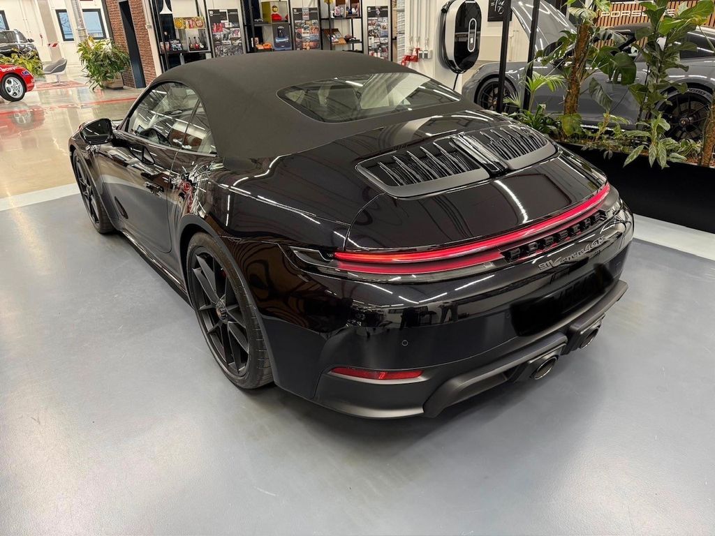Porsche 992