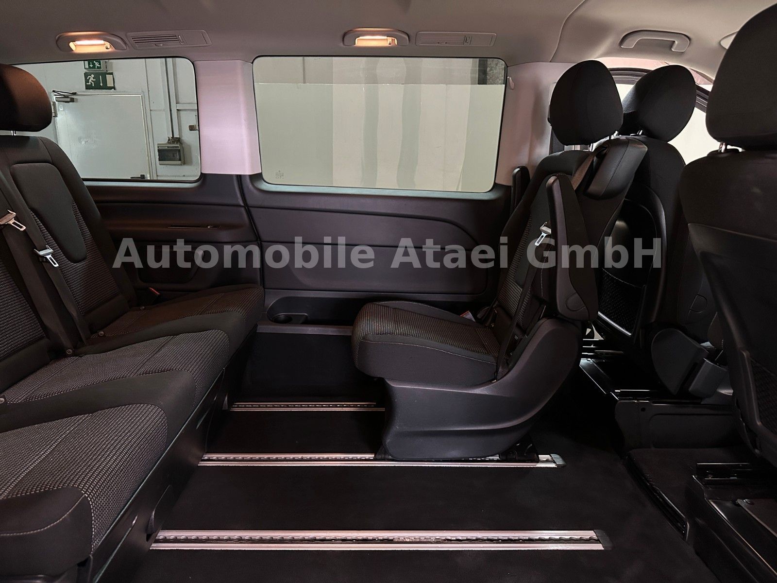 Fahrzeugabbildung Mercedes-Benz V 220 d lang Edition Sport-Paket DISTRONIC(1502)