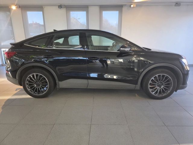 Q4 Sportback e-tron basis