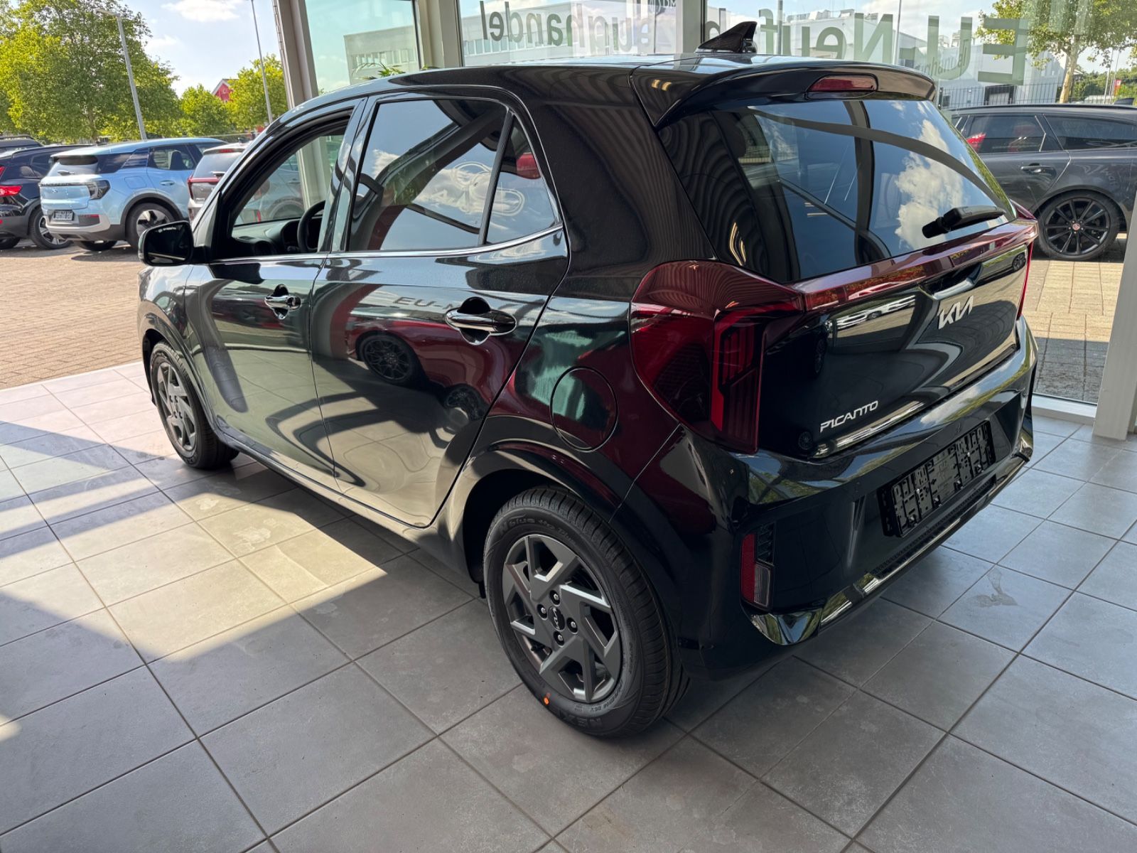 Fahrzeugabbildung Kia Picanto Dyn Line Plus/Sofort