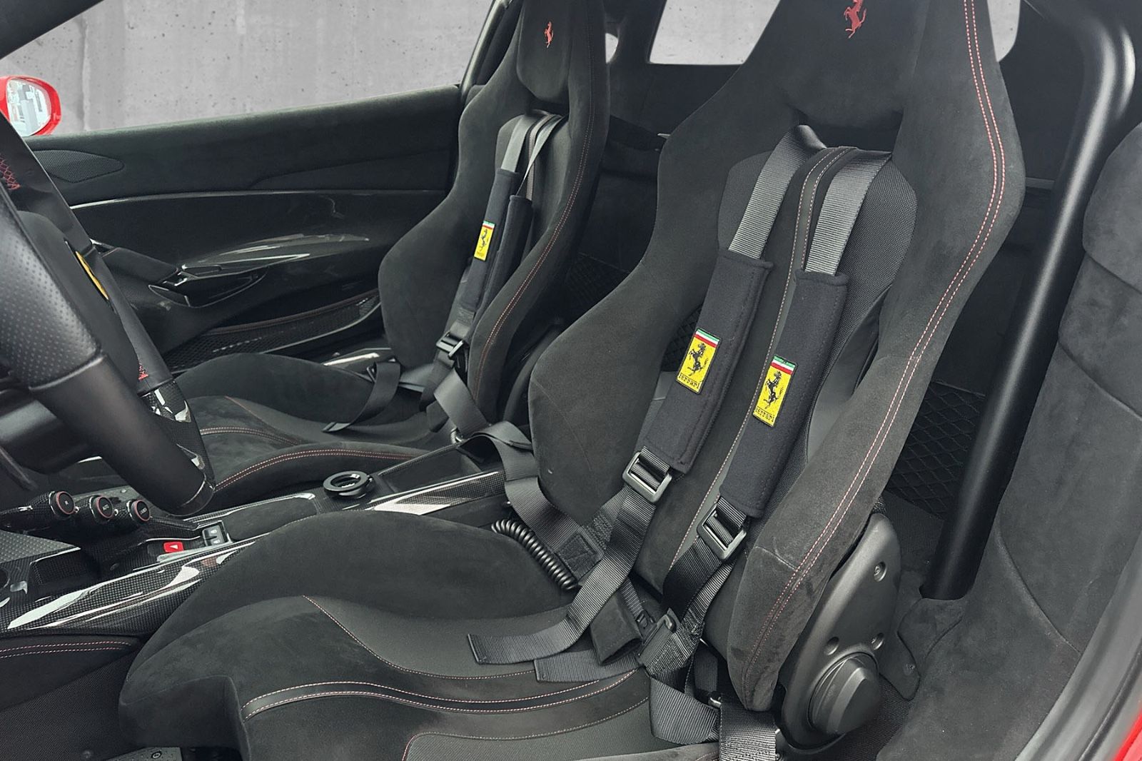 Fahrzeugabbildung Ferrari 488 Pista*Dt Auto*Voll Carbon*4 Punkt*Bügel