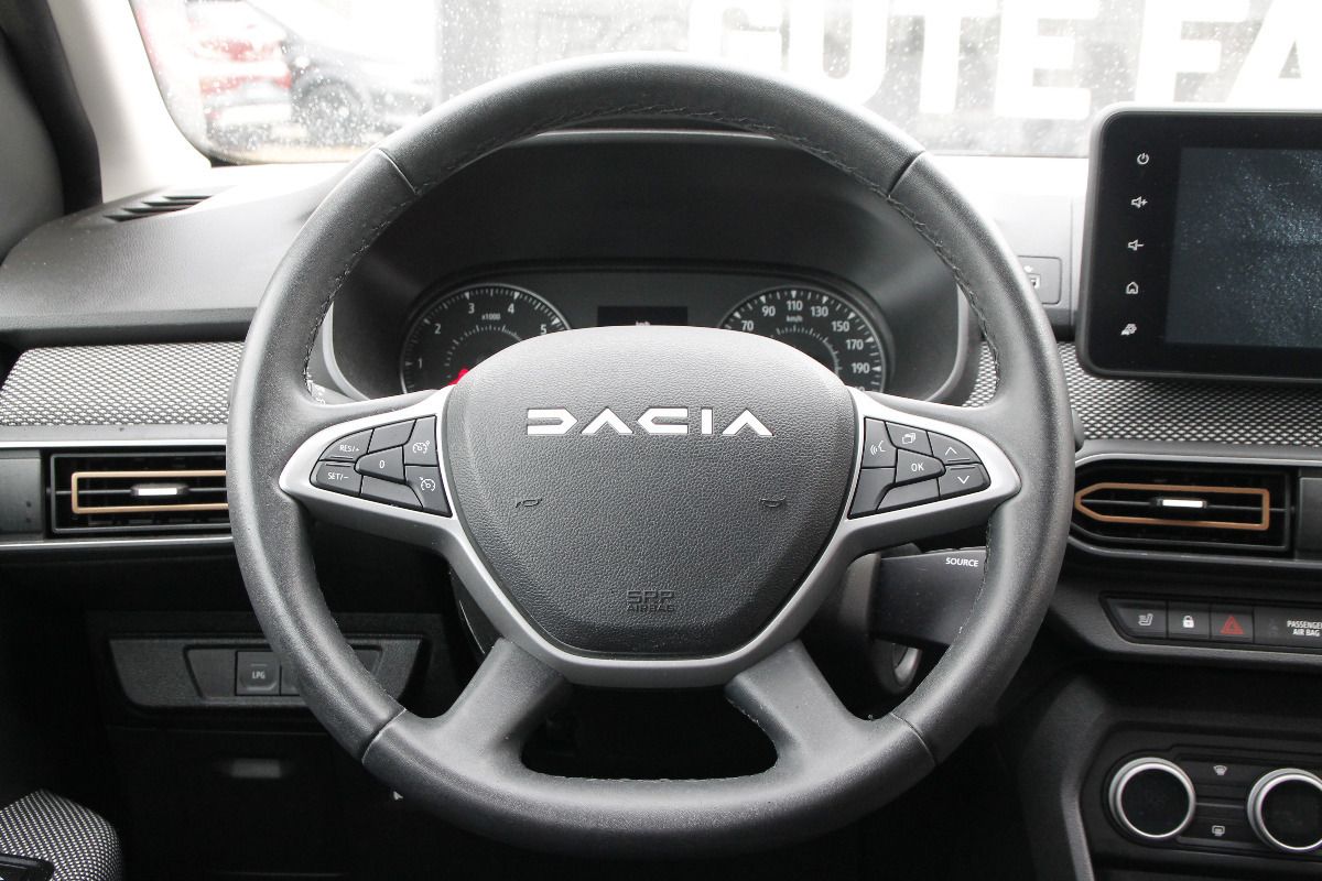 Fahrzeugabbildung Dacia Sandero III 1.0 TCe100LPG Stepway Expression