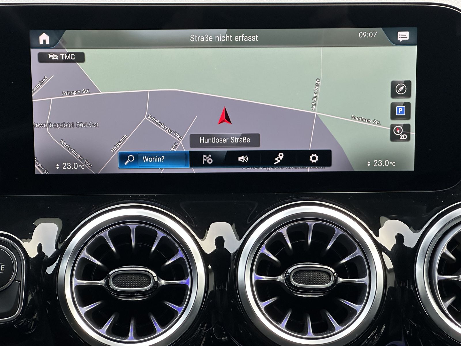 Fahrzeugabbildung Mercedes-Benz GLA 220d Progressive NAV+LED+KEYLESS+AHK+KAM+ACC