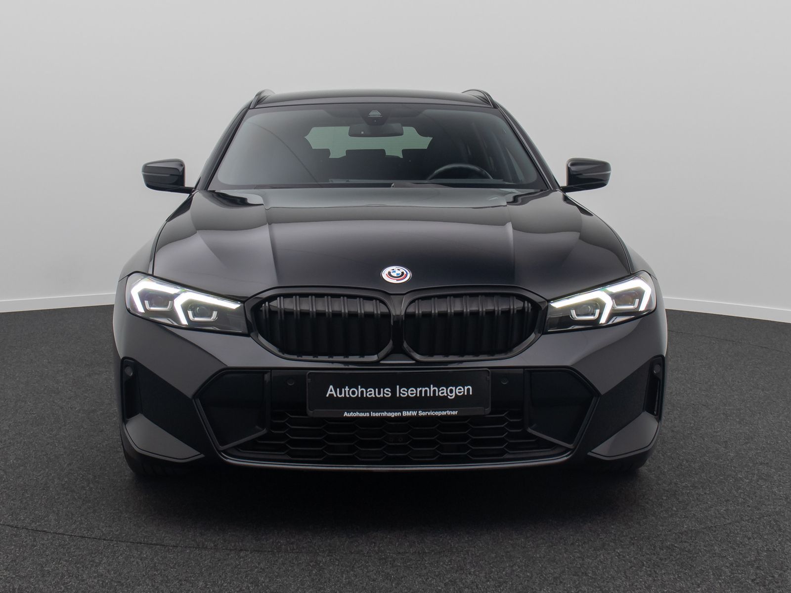 Fahrzeugabbildung BMW 330e M Sport DAB Kamera HUD H/K 19Zoll Parkassis