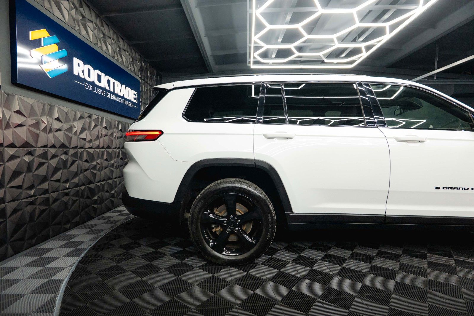 Fahrzeugabbildung Jeep Grand Cherokee 3.6 4x4 L Altitude Mod. 2022 19%
