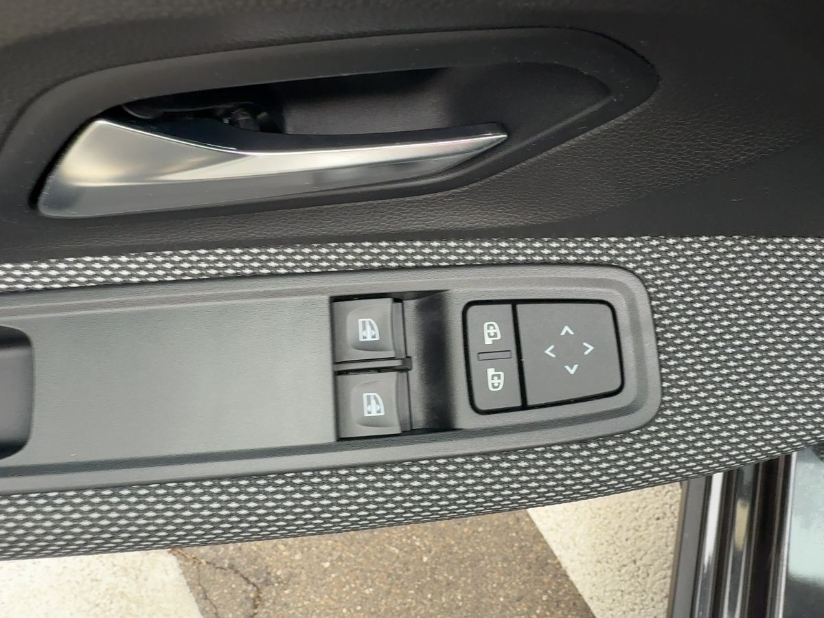 Fahrzeugabbildung Dacia Sandero Stepway Comfort TCe 100 ECO-G Kamera EPH