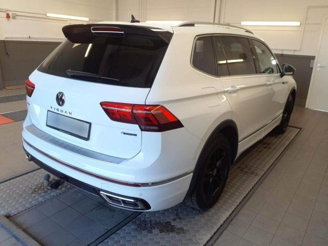 Volkswagen Tiguan Allspace R-Line 2.0 TDI 4M AHK/Kam/Nav/19 imagem 3
