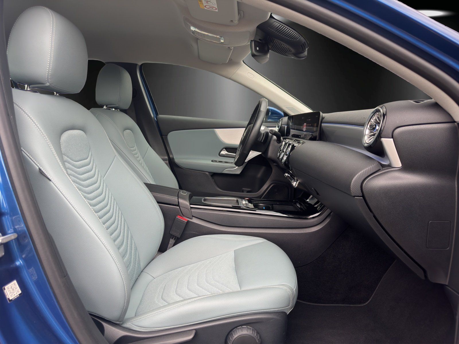 Fahrzeugabbildung Mercedes-Benz A 180d Progressive Advanced+ DISTRO MLED AHK DWA