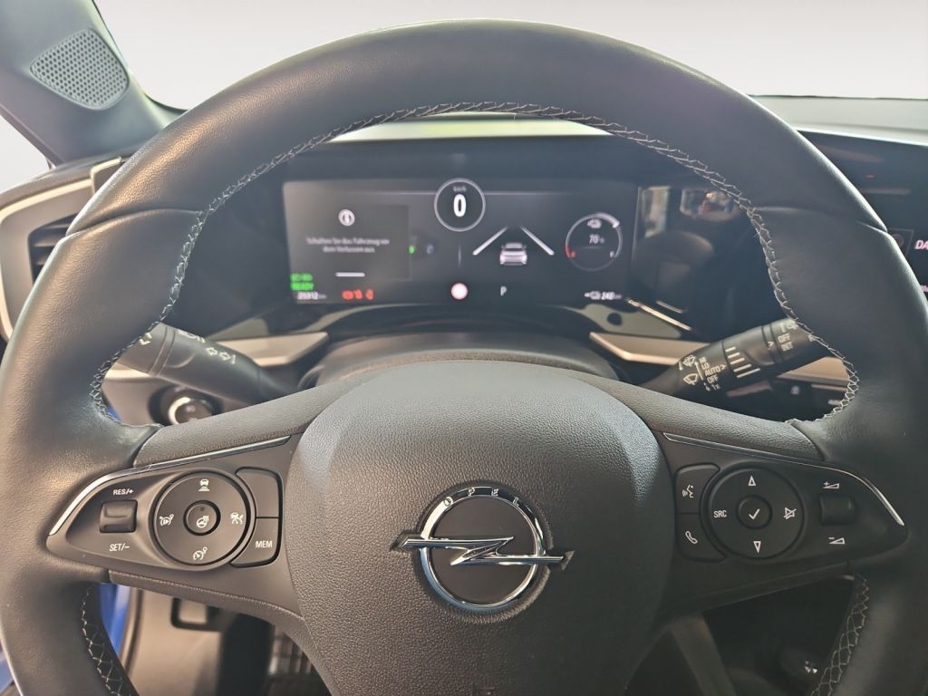 Fahrzeugabbildung Opel Mokka-e Ultimate