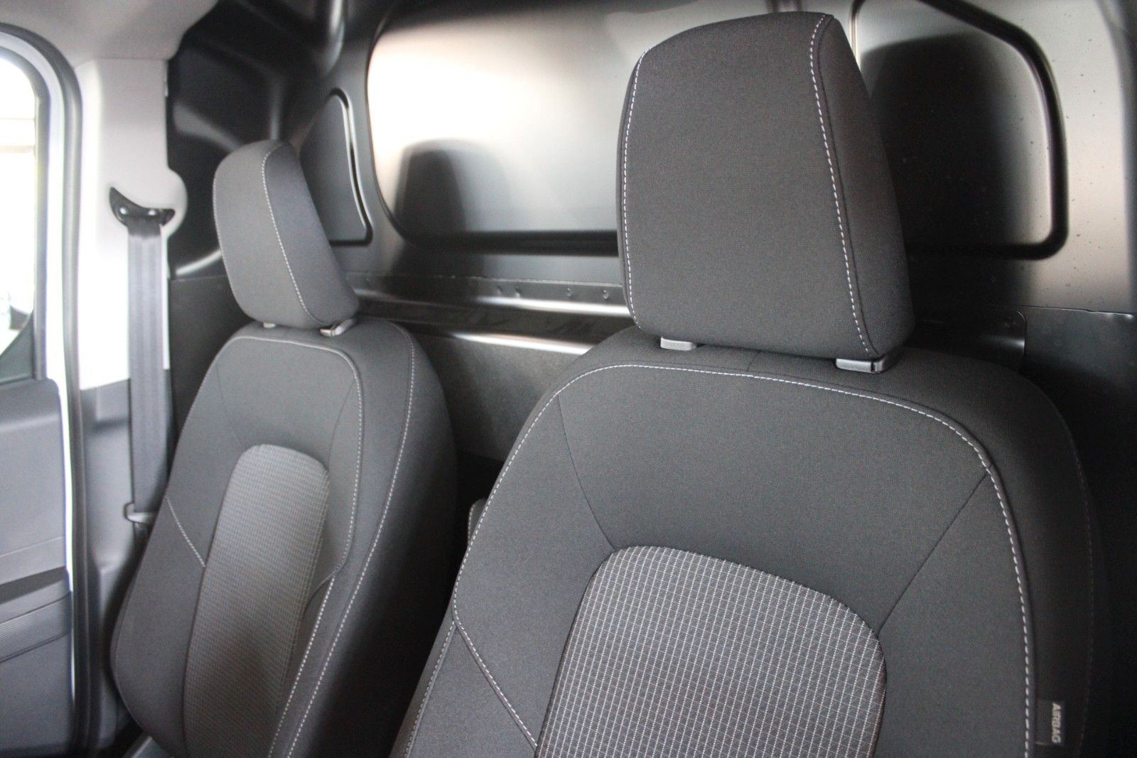 Fahrzeugabbildung Ford Transit Courier TREND Kasten KLIMA CAM WinterPak