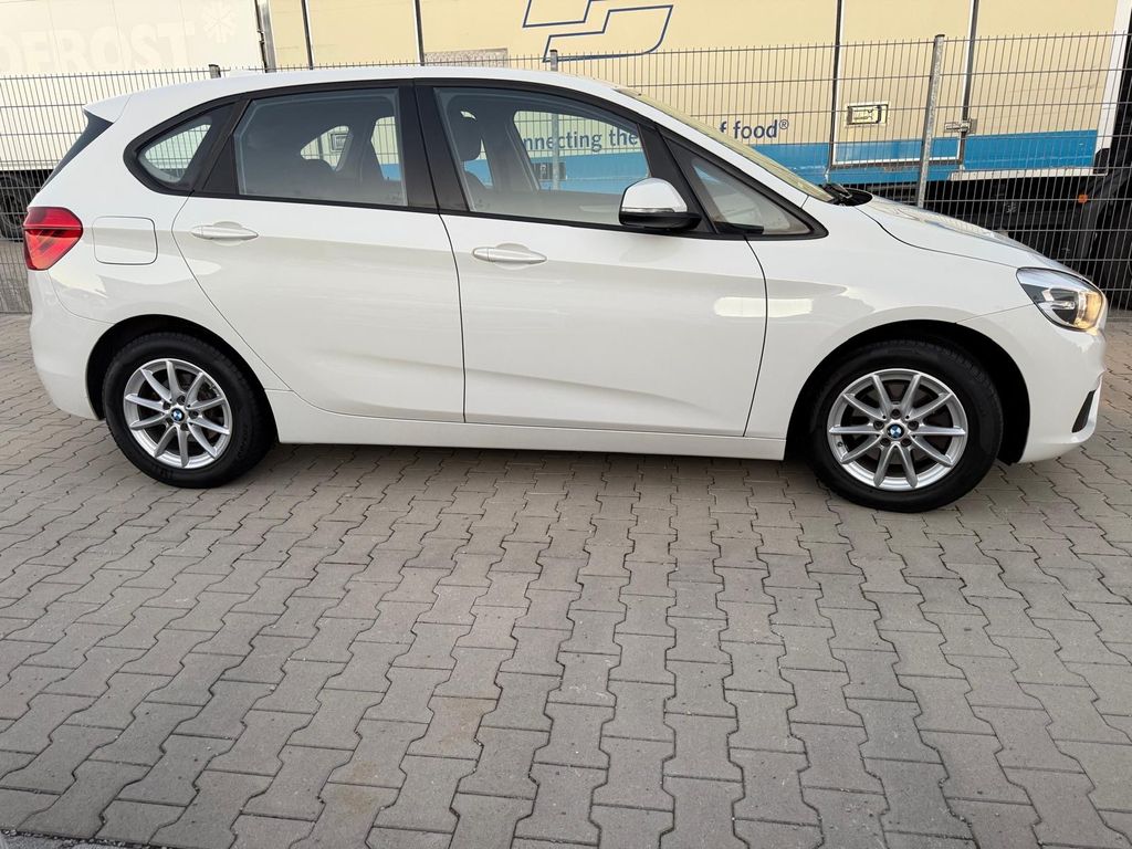 BMW 218 - Bild 13