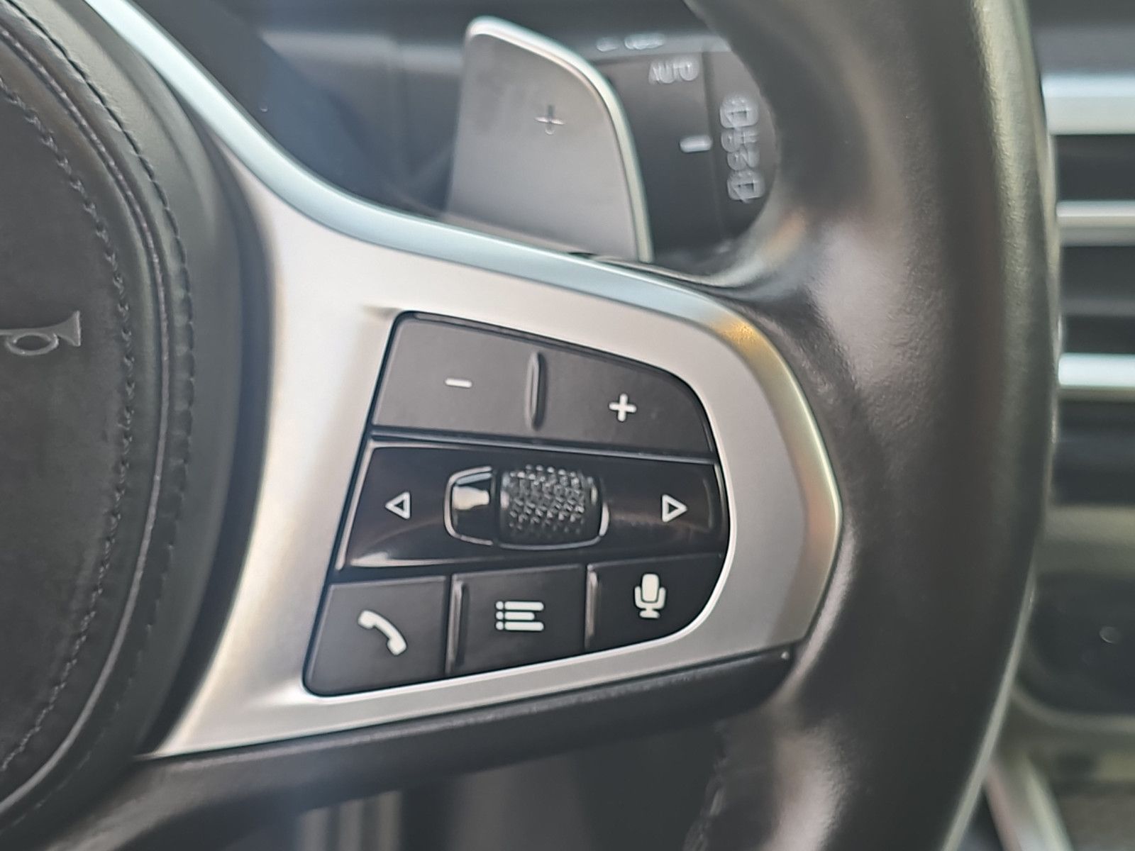 Fahrzeugabbildung BMW Touring 320i M-SPORT LC.PRO ACC ,Hifi,Carplay