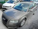 Audi A3 Sportback 1.6 TDI e Attraction - Audi A3 aus 2012 mit Diesel-Antrieb: Kombi