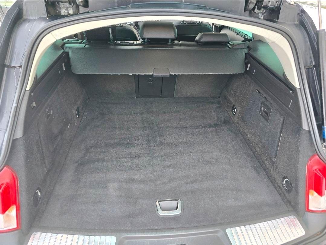 Opel Insignia 2009 — photo 11