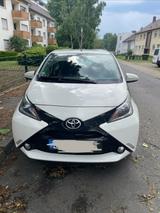 Toyota Aygo (X) 1,0-l-VVT-i x-play x-play - Toyota Aygo (X) in Bonn
