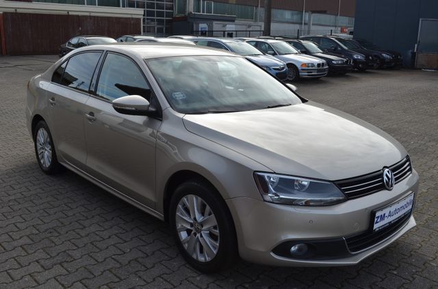 Volkswagen Jetta 1.2 TSI LIFE *Orig.73000KM*6 Gang*