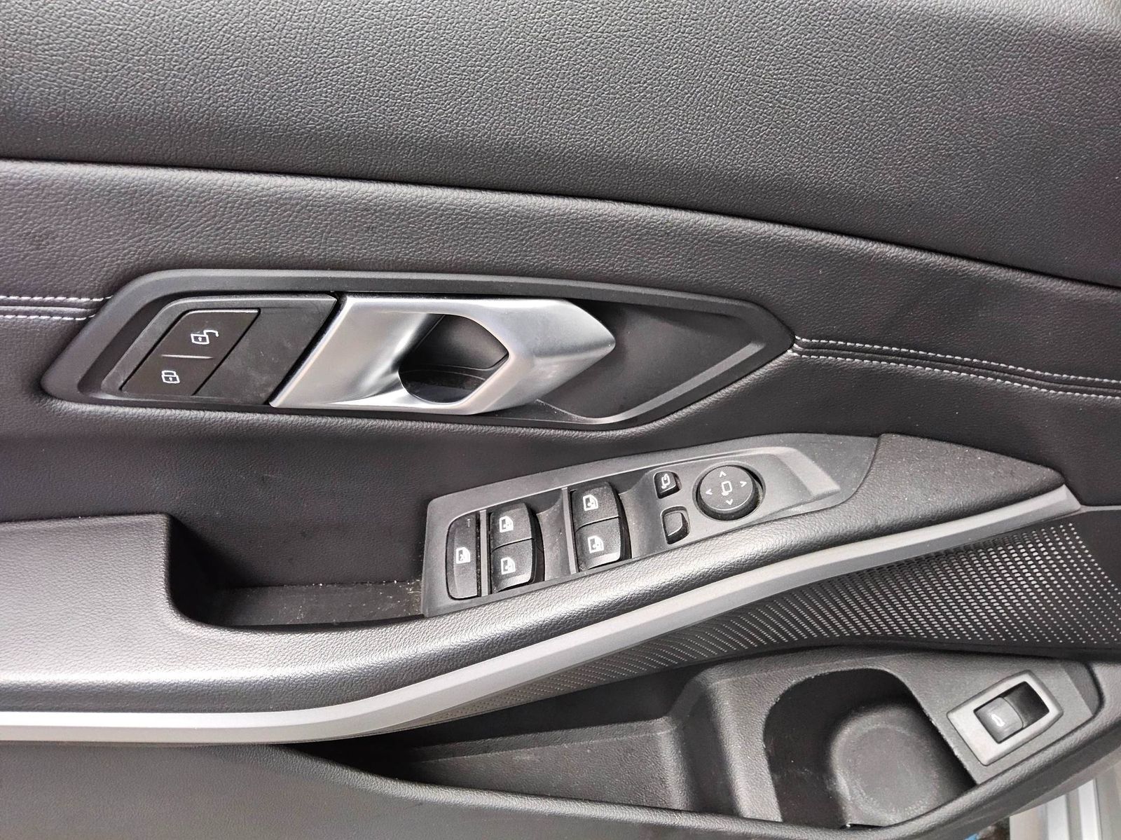 BMW 318d Touring Advantage T-Leder Navi LED LC Prof. foto 10