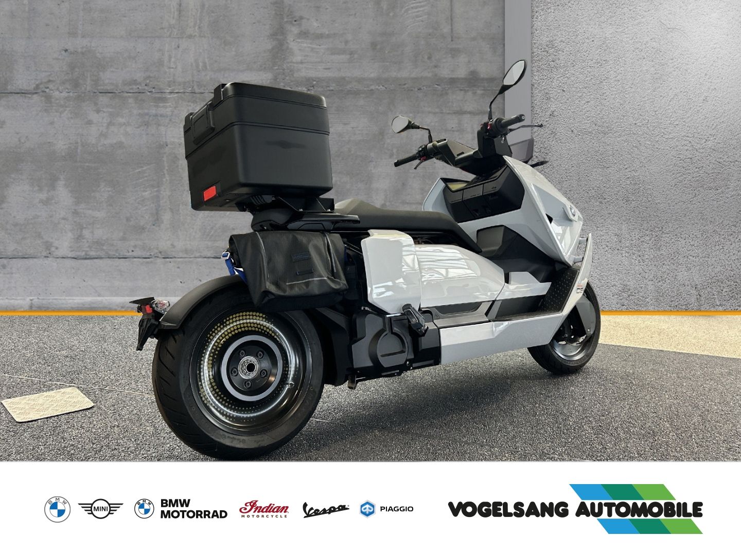 Fahrzeugabbildung BMW CE 04 Dynamik-Paket, Komfort-Paket, Topcase, Sei