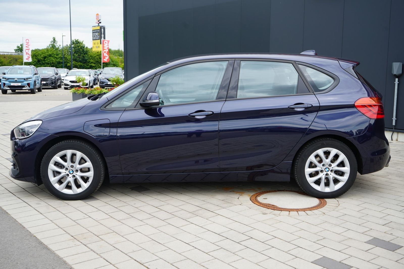 BMW 225 xe LED el. Heckklappe Notbremsassistent foto 3