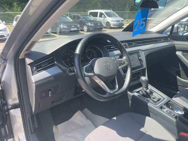 Passat Variant Conceptline TSi DSG Navi Standh.