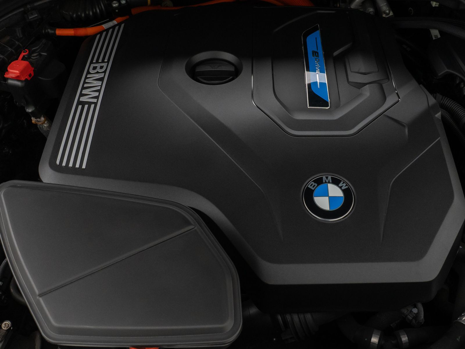 Fahrzeugabbildung BMW X3 xD30e M Sport Panorama Kamera HUD DAB H/K 21"