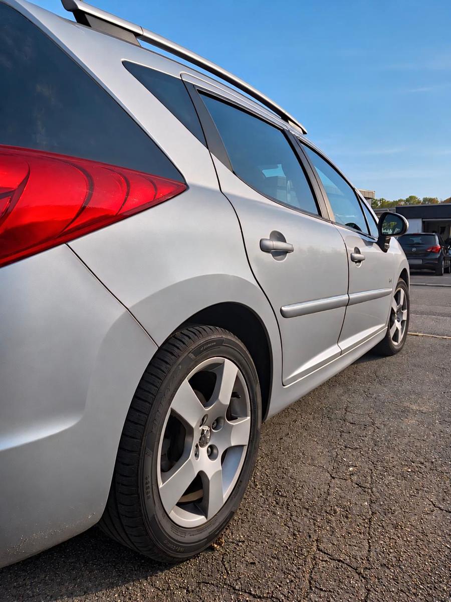 Peugeot 207 2012 — photo 13