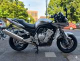 Yamaha FZS1000 Fazer - YAMAHA FAZER 1000