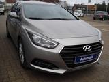 Hyundai i40 cw blue Trend Autom. AHK Lenkradhzg SHZ PDC - Hyundai i40: Trend
