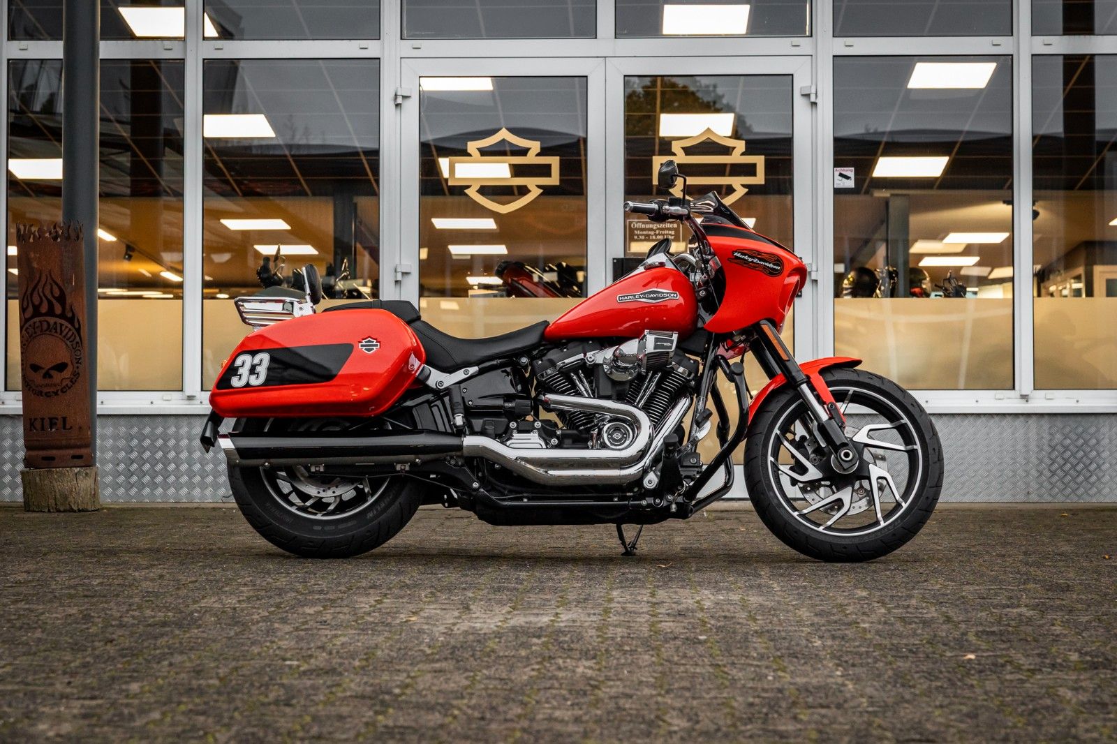 Fahrzeugabbildung Harley-Davidson FLSB SPORT GLIDE 107-Bagger Race Umbau