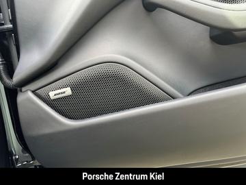 صورة مصغرة 18 لـ 2026 Porsche TAYCAN