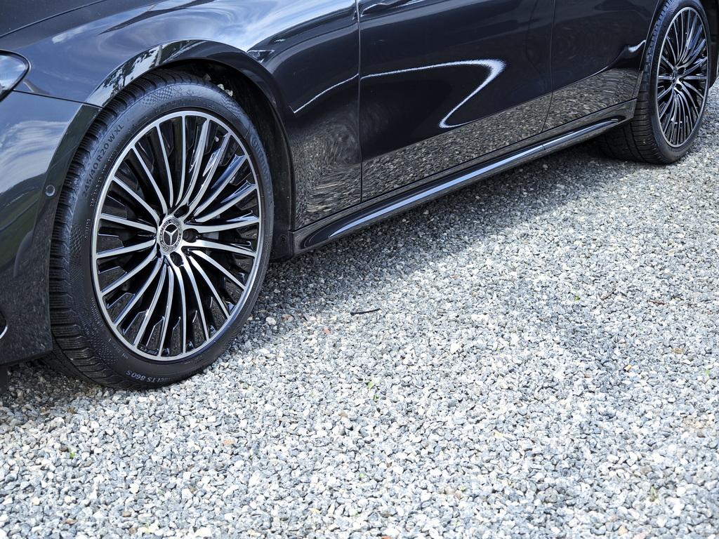 Mercedes-Benz E 200 AMG NIGHT SHZ DISTRONIC PONORAMA 360°