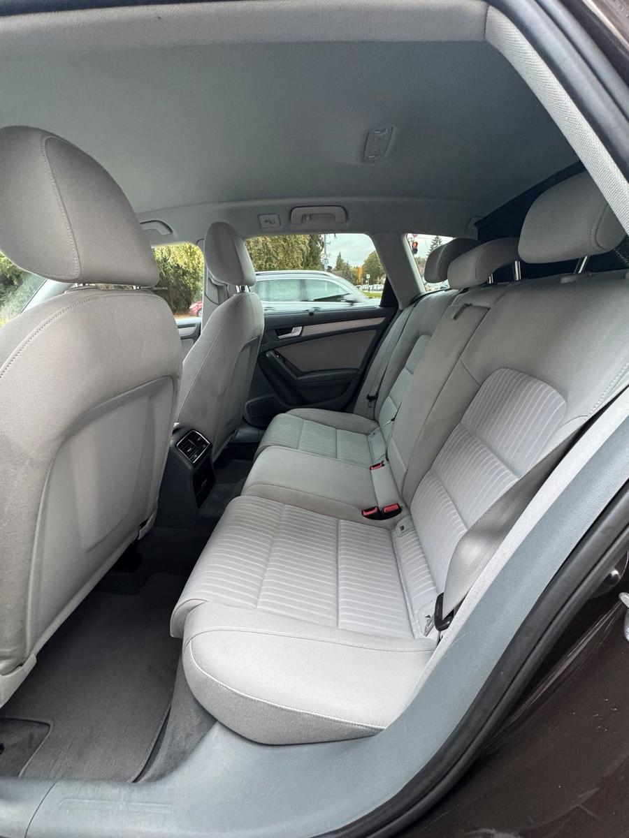 Audi A4 2012 — photo 7