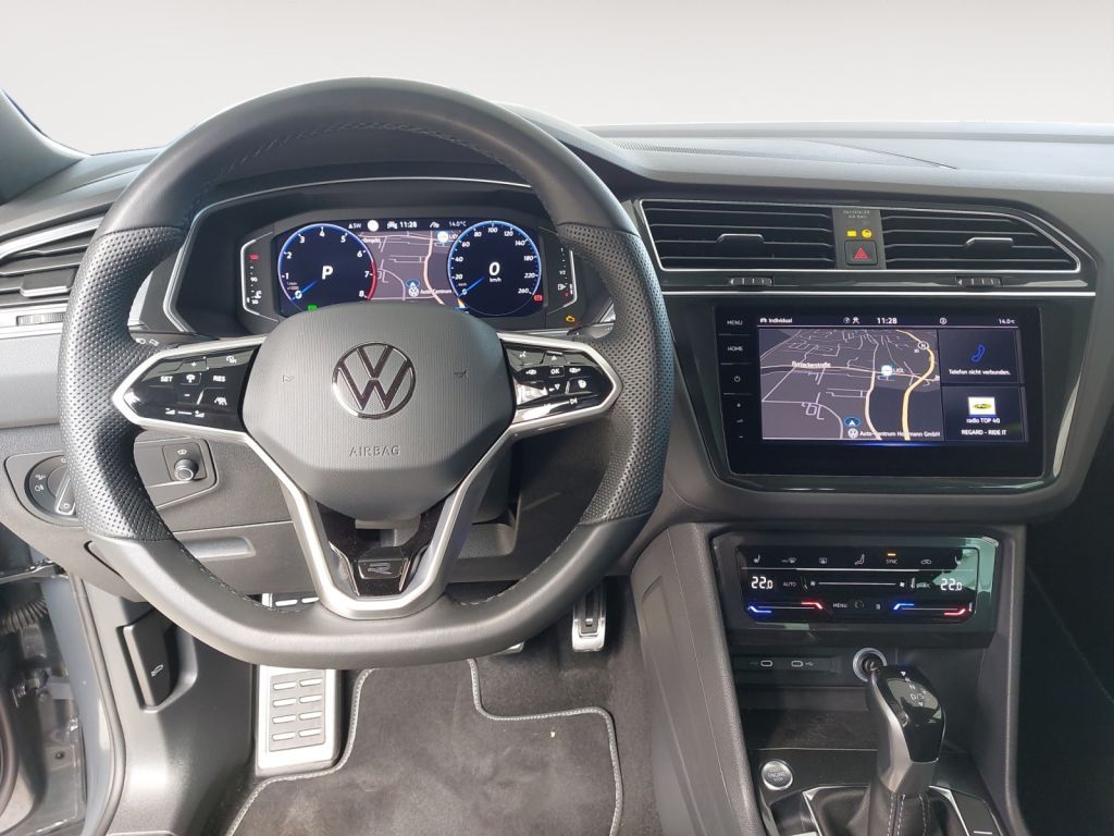 Fahrzeugabbildung Volkswagen Tiguan 1.5 TSI DSG R-Line AHZV Standheizung