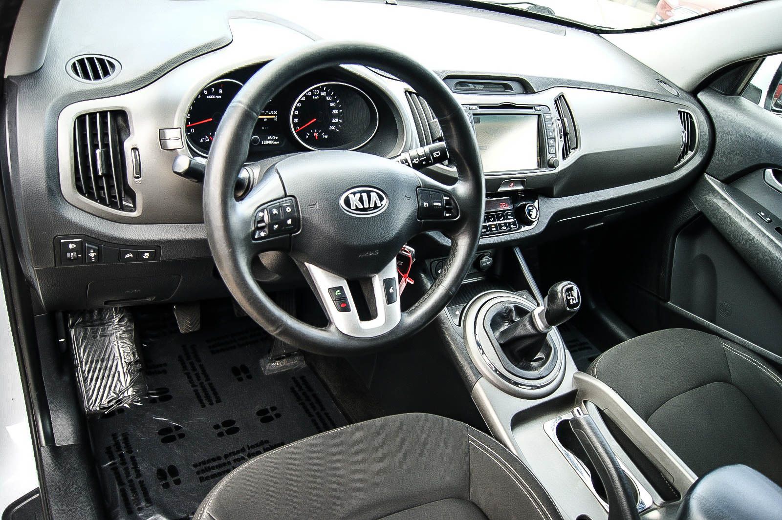 Fahrzeugabbildung Kia Sportage 1.6 FIFA World Cup Edition NAVIGATION