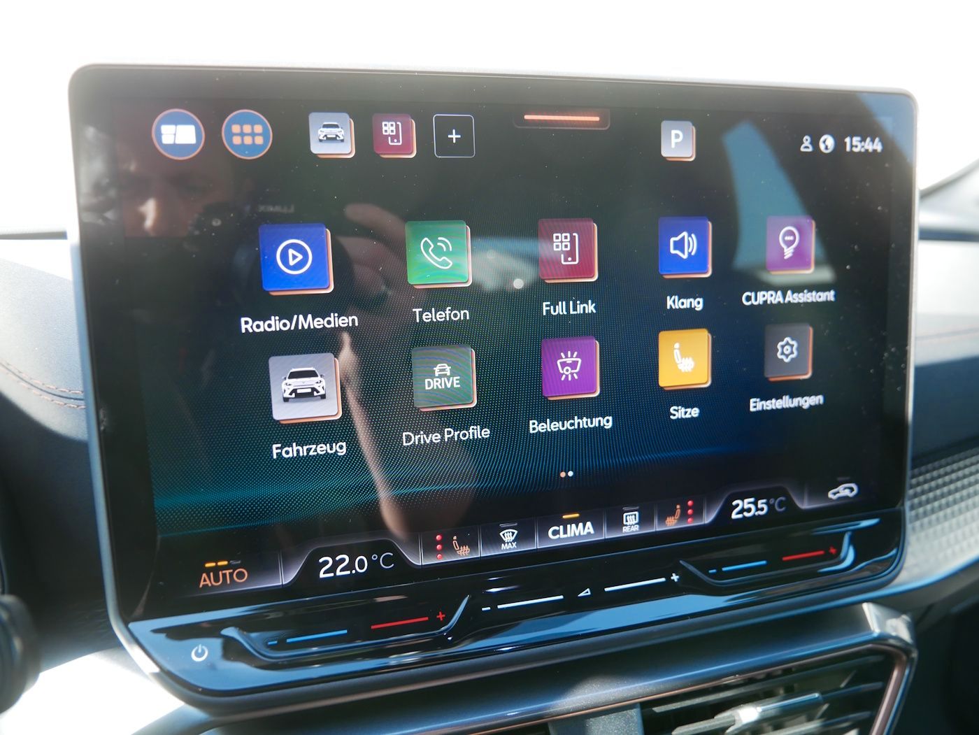 Fahrzeugabbildung CUPRA Formentor 1.5 eTSI NEU45T DSG ACC SHZ+LHZ Kamera