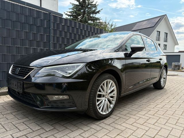 SEAT Leon 1.6 TDI 85kW DSG/PANO-Dach/LED/Sch.Heft/