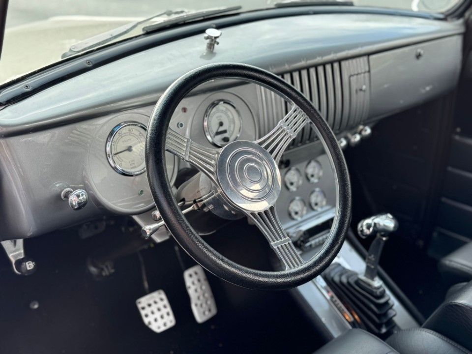 Fahrzeugabbildung GMC 3100 gut gemacht mit HU und H Zul.