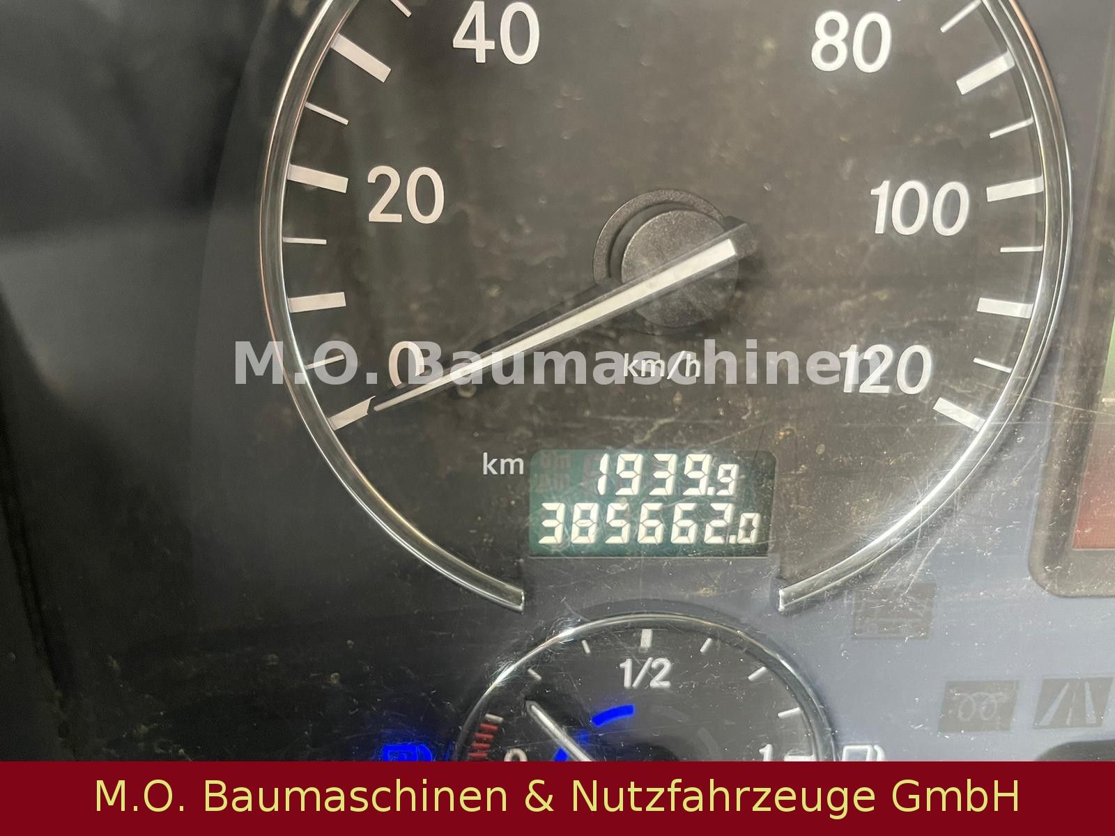 Fahrzeugabbildung Mercedes-Benz Actros 2544 / 6x2/